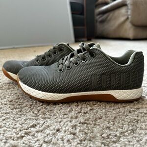 NOBULL Womens Trainer Gum Sole Army Green